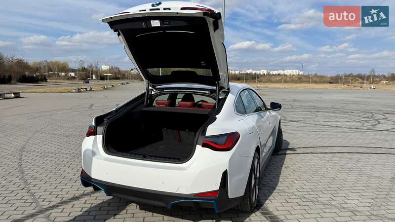 Купе BMW i4 2023 в Львові