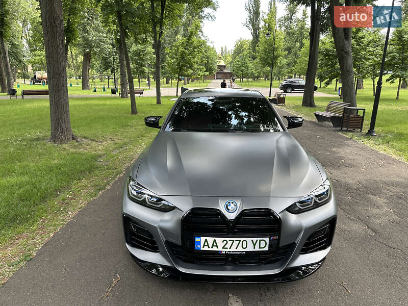 BMW i4 2023