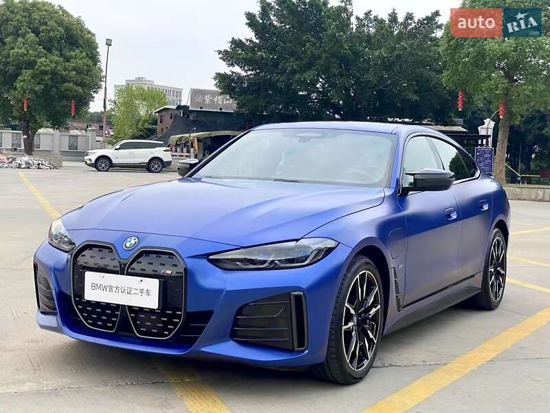 Купе BMW i4 2021 в 
