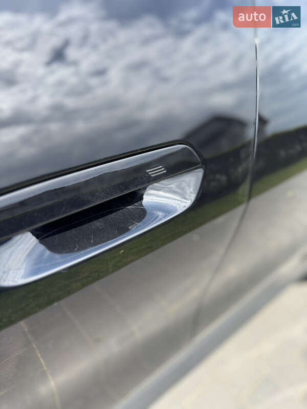 Купе BMW i4 2023 в Иршаве