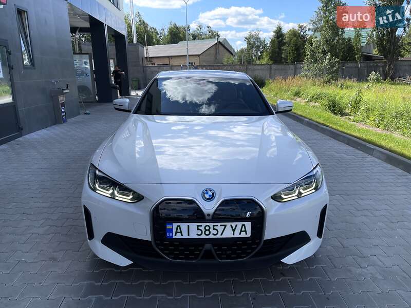 Купе BMW i4 2022 в Киеве