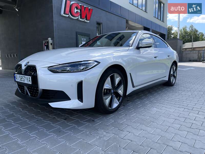 Купе BMW i4 2022 в Киеве
