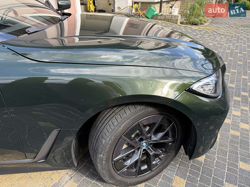 Купе BMW i4 2023 в Львове