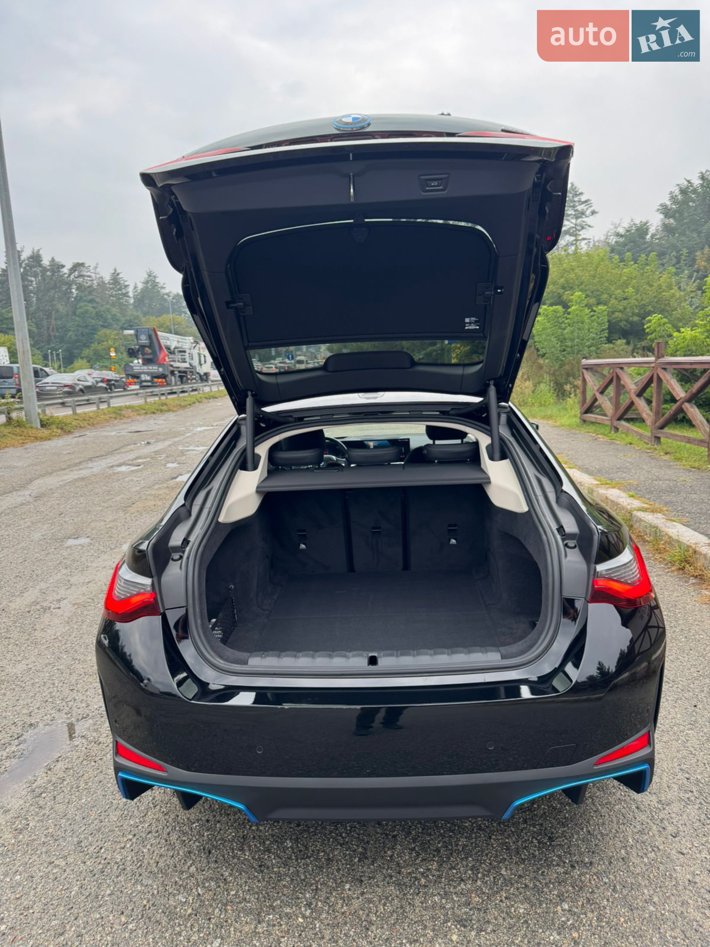 2023 BMW i4 - мініатюра 7