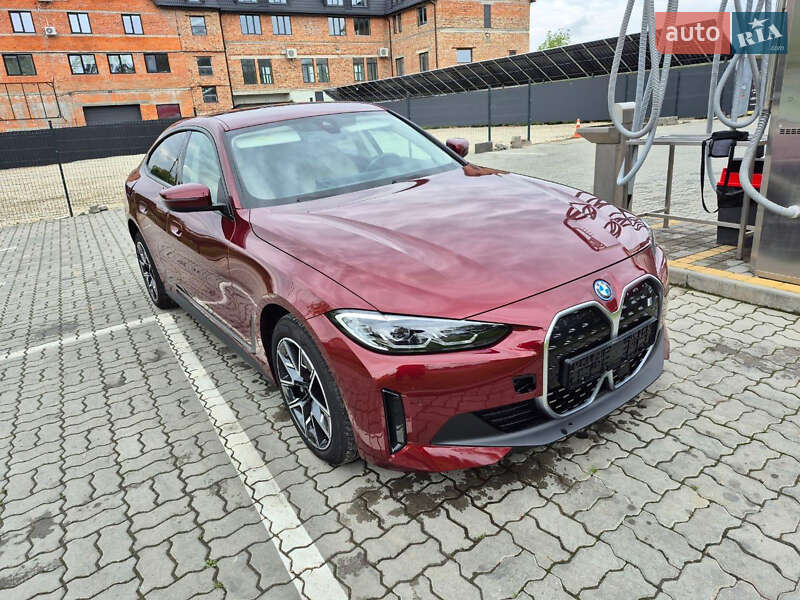 BMW i4 2023