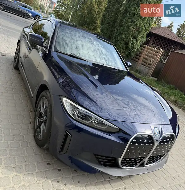 BMW i4