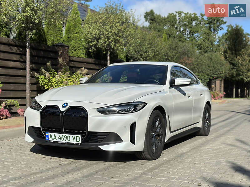 Купе BMW i4 2023 в Киеве