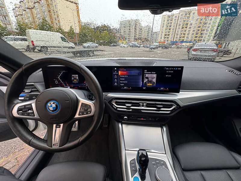 Купе BMW i4 2022 в Киеве фото 16 Купе BMW i4 2022 в Киеве