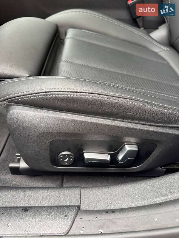 Купе BMW i4 2022 в Киеве фото 20 Купе BMW i4 2022 в Киеве