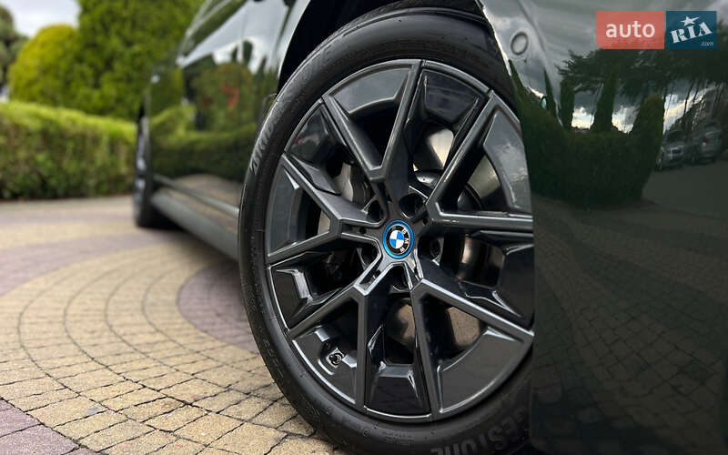 Купе BMW i4 2023 в Львове