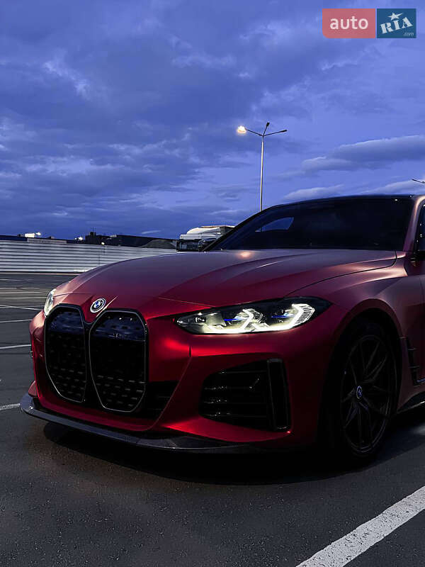 Купе BMW i4 2022 в Львове