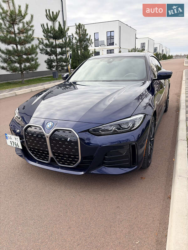 Купе BMW i4 2023 в Киеве