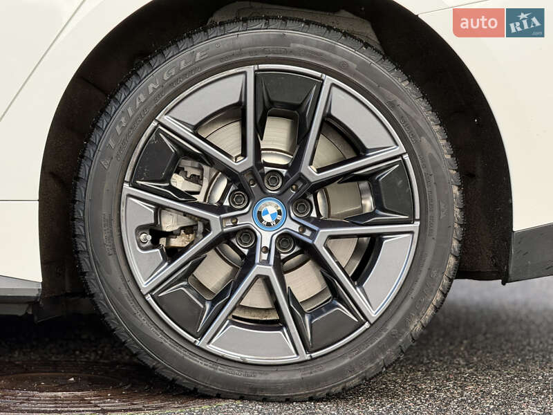 Купе BMW i4 2022 в Киеве фото 19 Купе BMW i4 2022 в Киеве