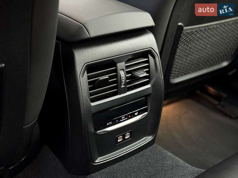 Купе BMW i4 2024 в Киеве фото 17 Купе BMW i4 2024 в Киеве