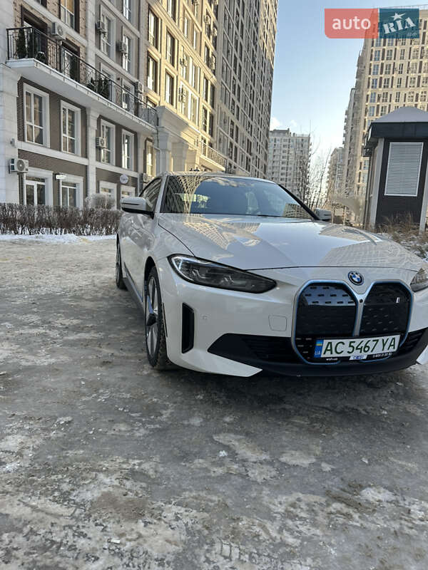 Купе BMW i4 2022 в Киеве