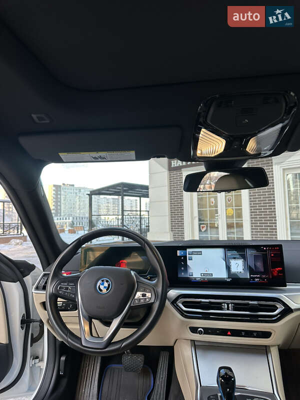 Купе BMW i4 2022 в Киеве