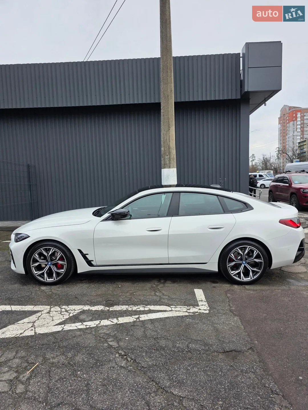 2023 BMW i4 - фото 1