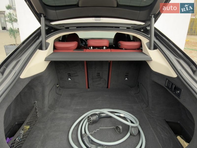 Купе BMW i4 2023 в Києві