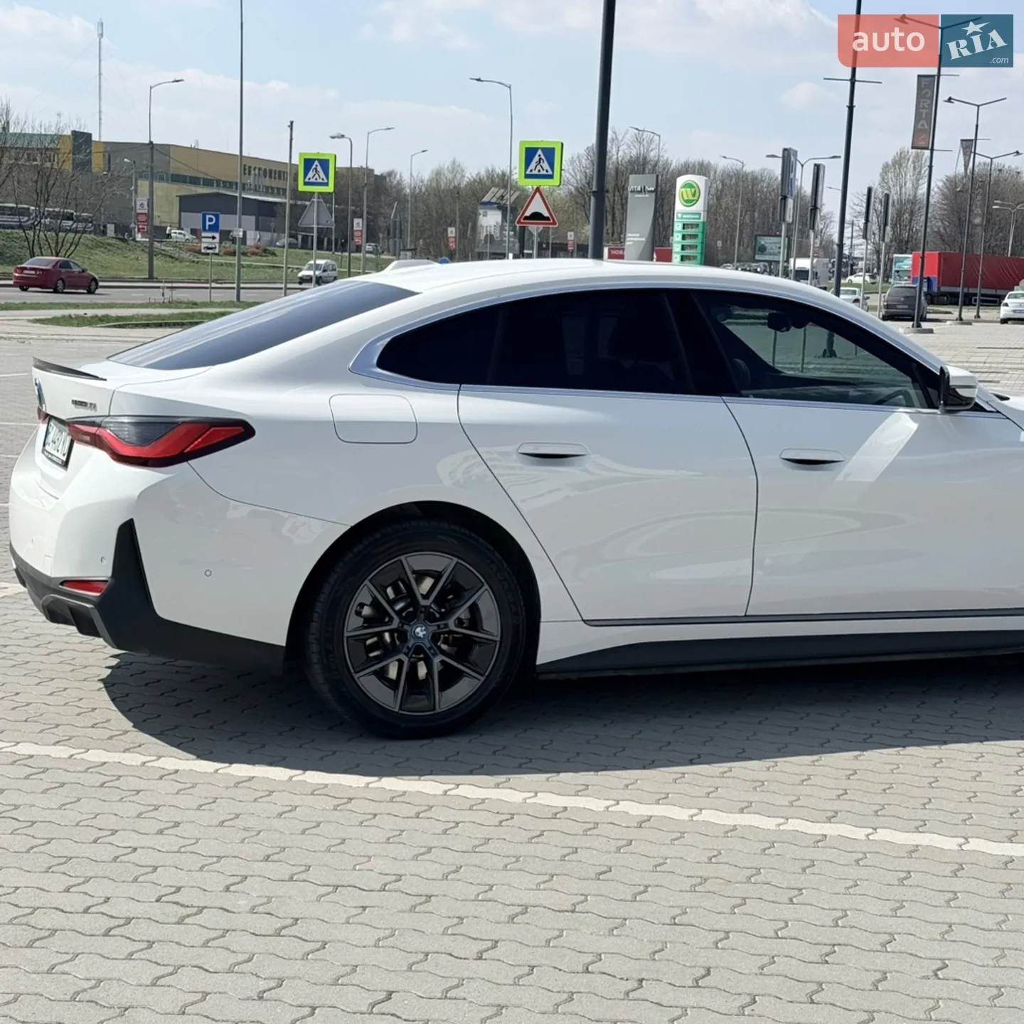 2024 BMW i4 - мініатюра 19