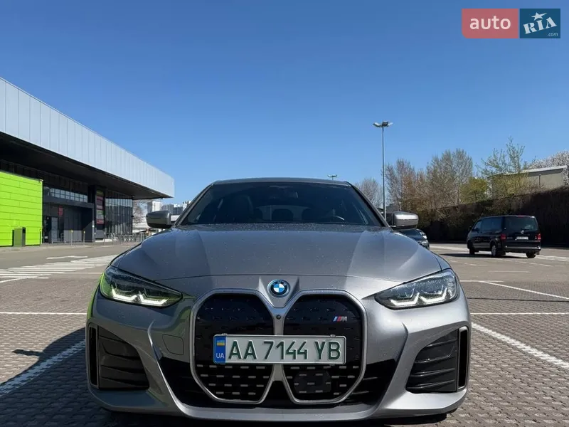 BMW i4