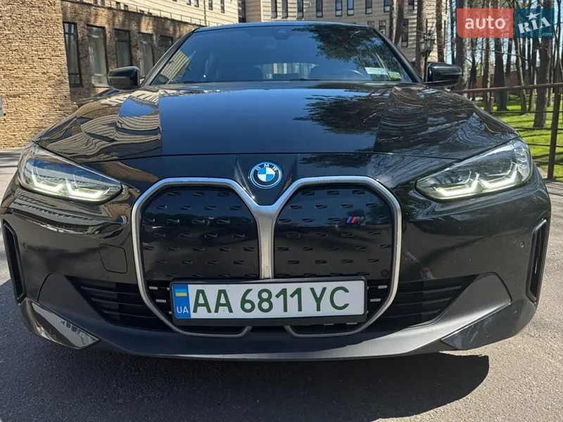 BMW i4