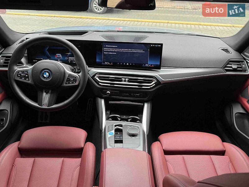 Купе BMW i4 2023 в Львове