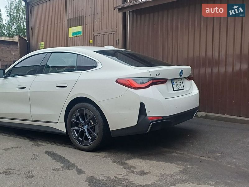 Купе BMW i4 2023 в Киеве