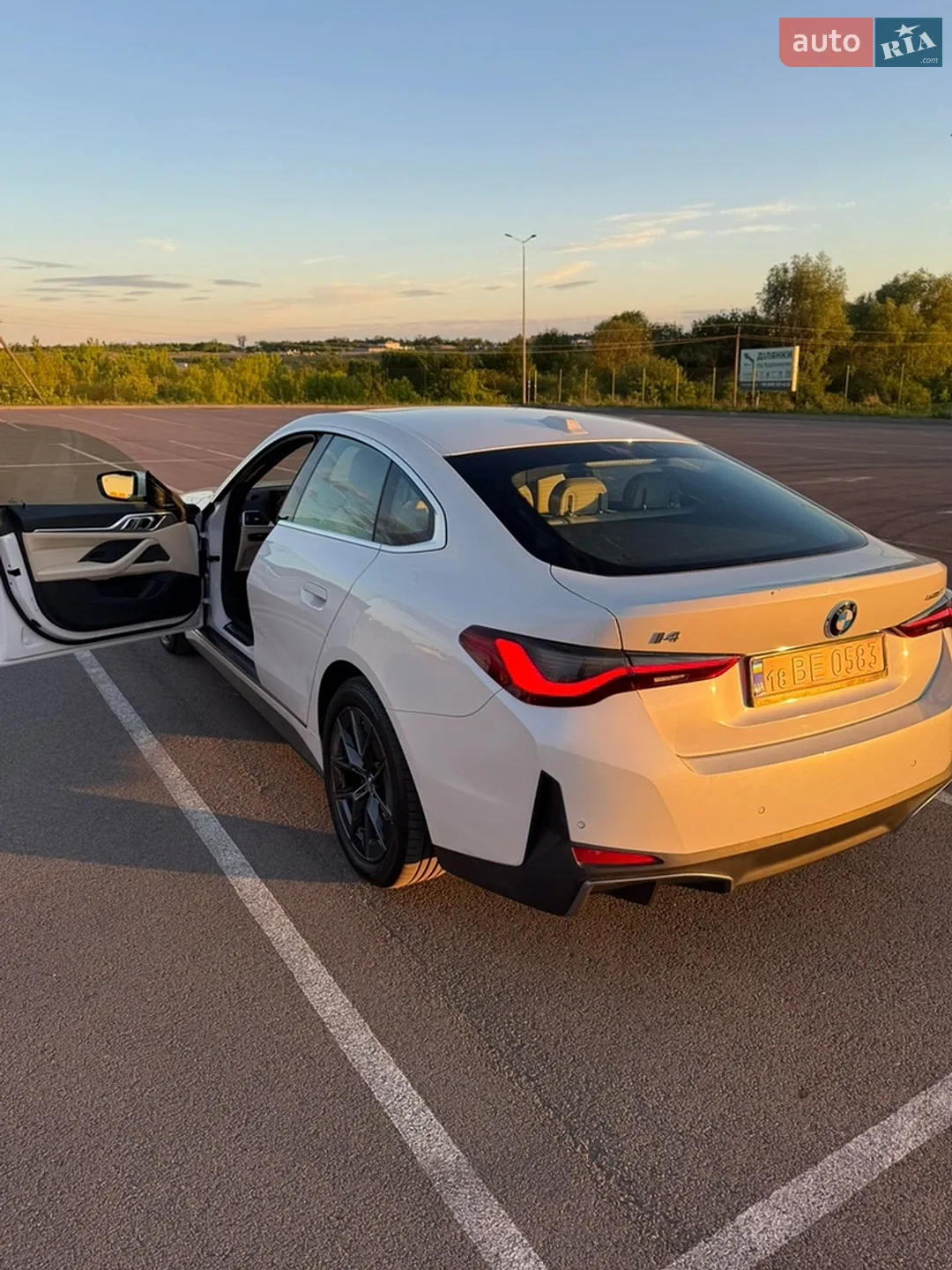 2022 BMW i4 - мініатюра 63