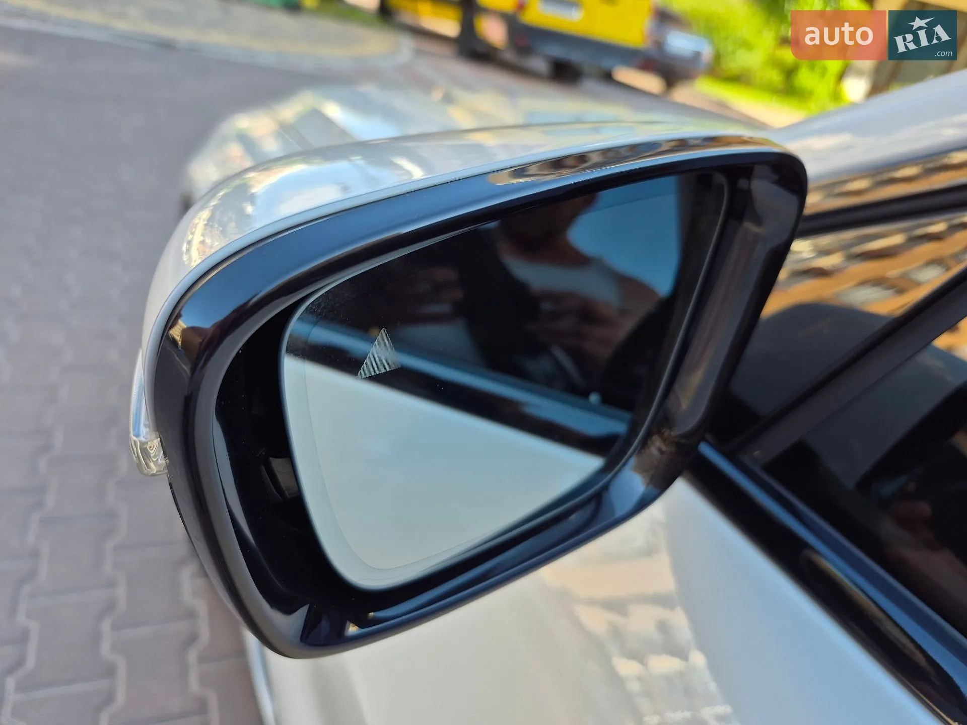 2023 BMW i4 - мініатюра 15