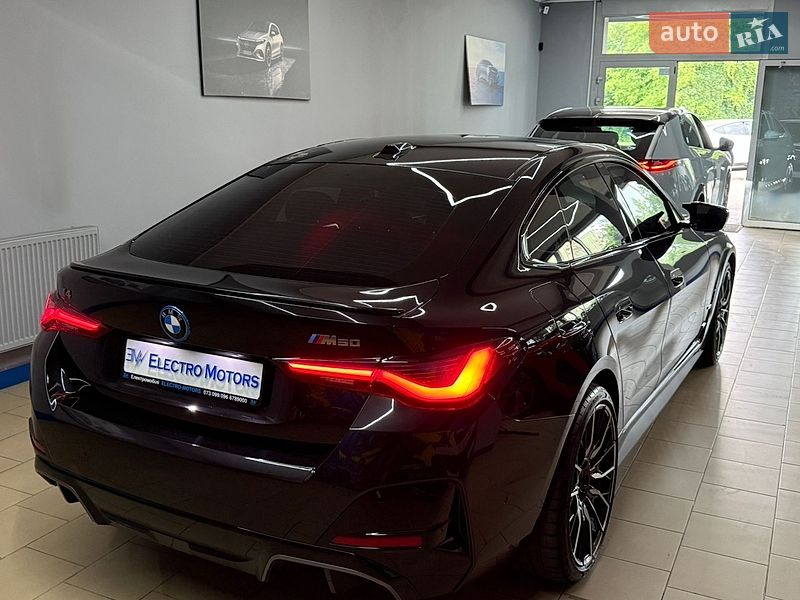 Купе BMW i4 2024 в Львове