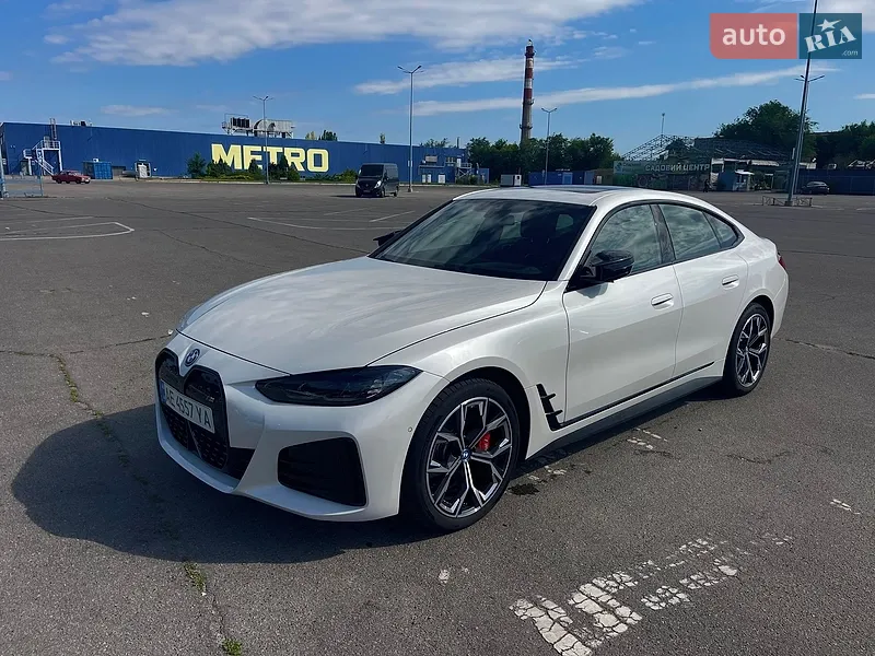 BMW i4