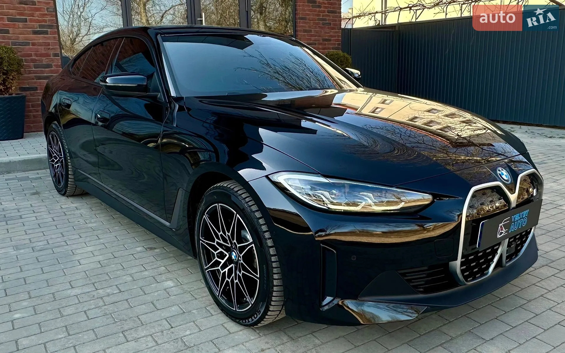 2023 BMW i4 - мініатюра 23