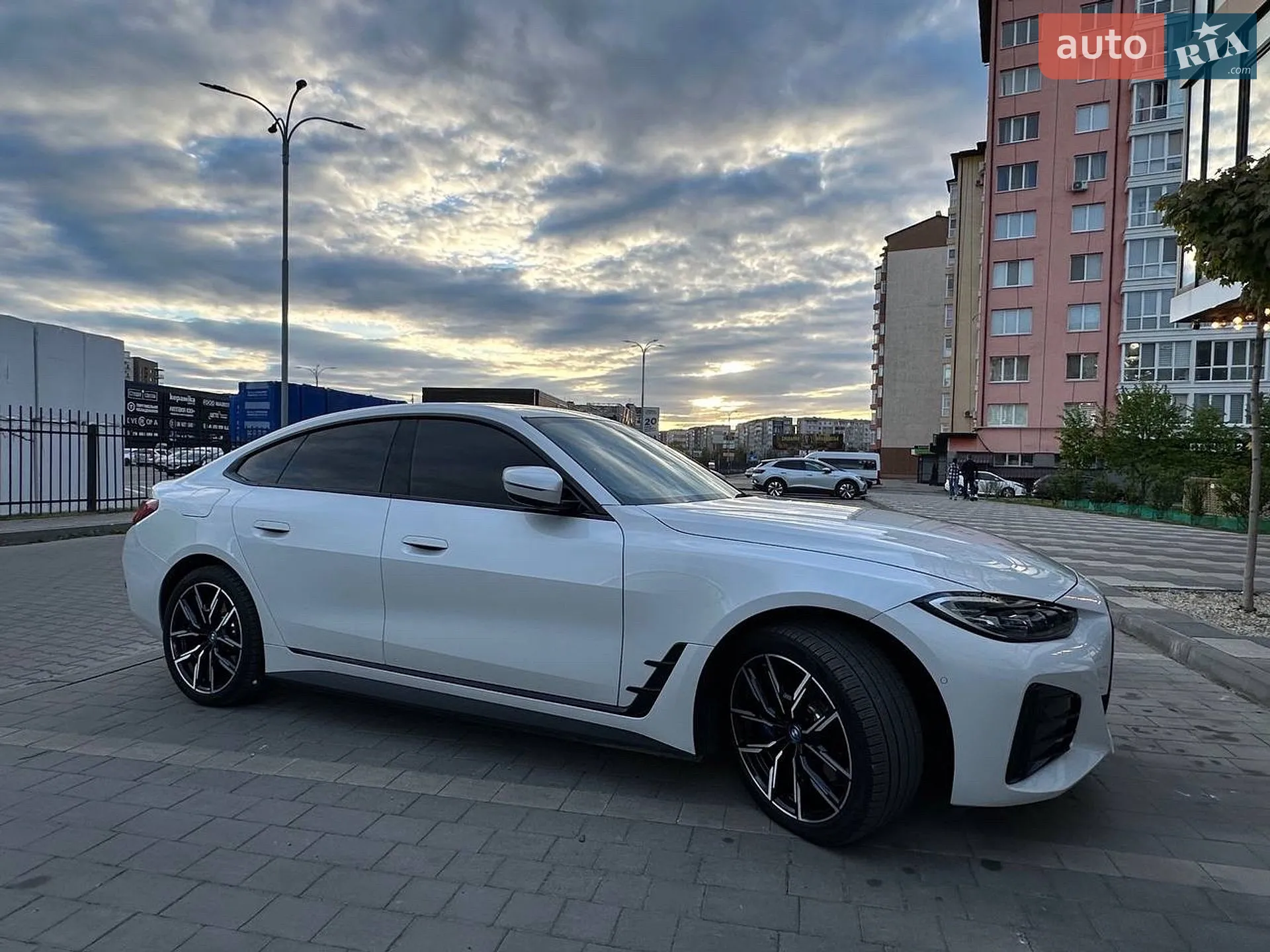 2022 BMW i4 - мініатюра 7