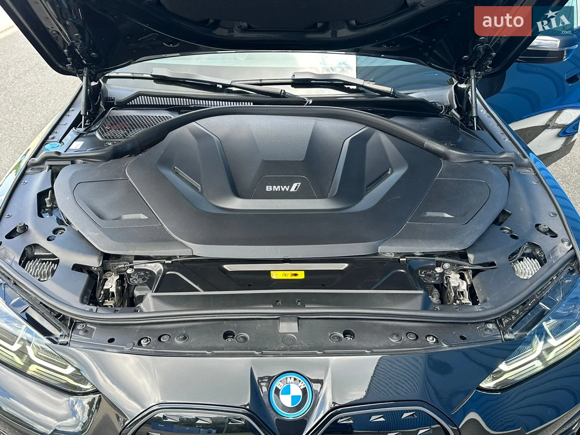 2022 BMW i4 - мініатюра 48