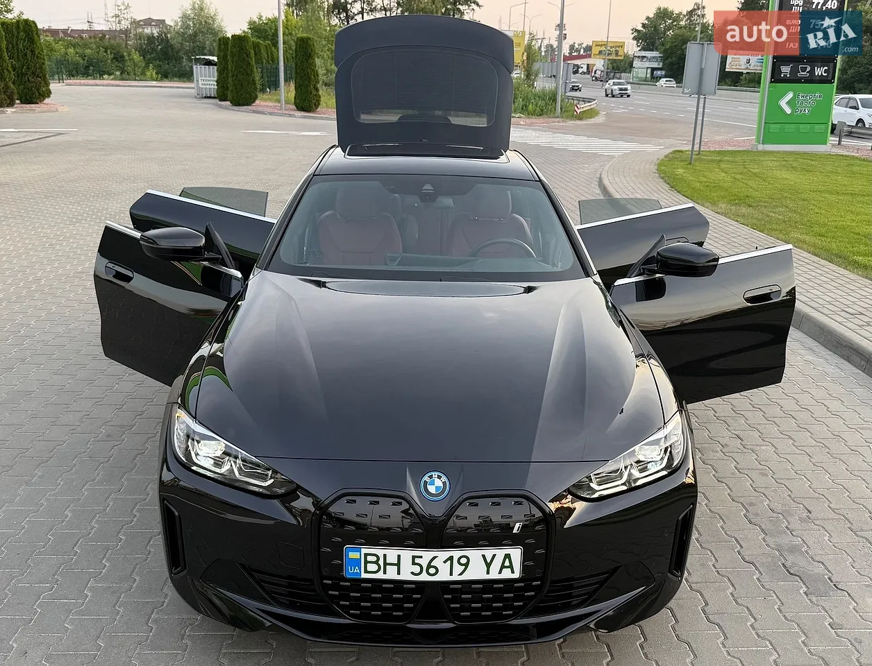 2023 BMW i4 - мініатюра 23