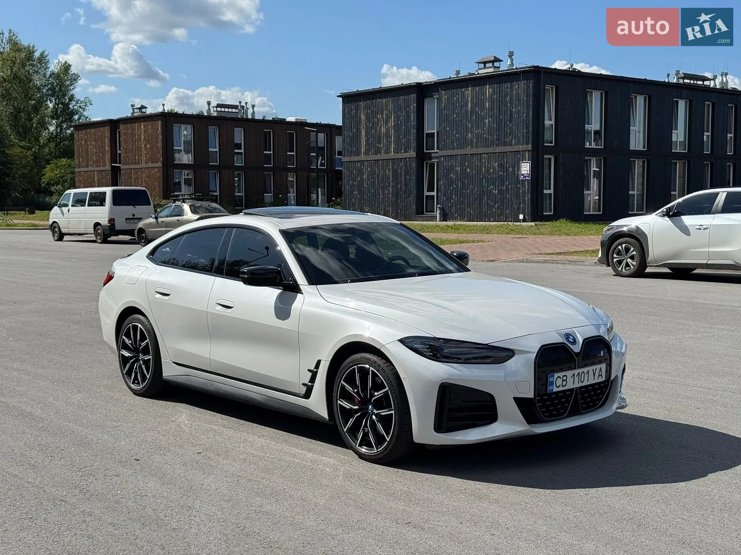 2023 BMW i4 - фото 1