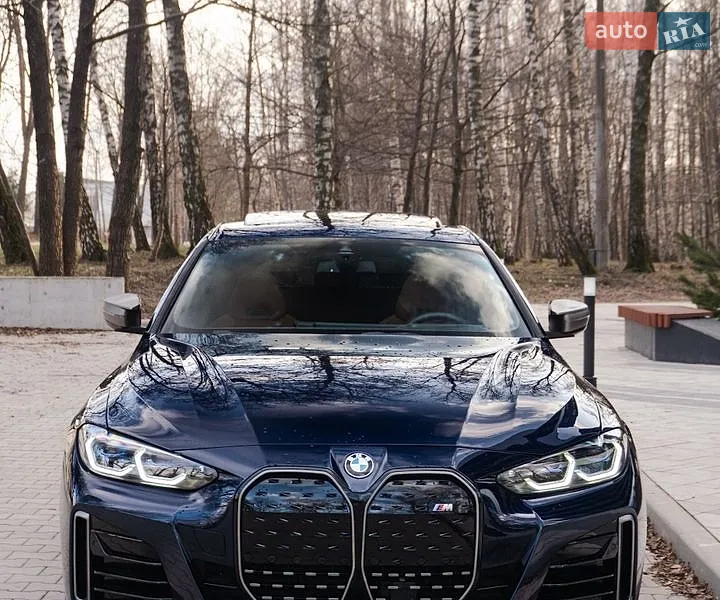 BMW i4