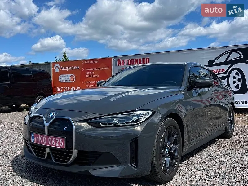 BMW i4