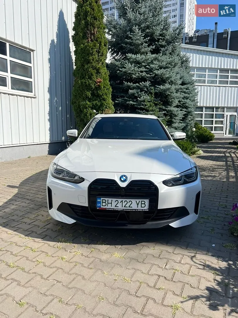 2022 BMW i4 - мініатюра 8