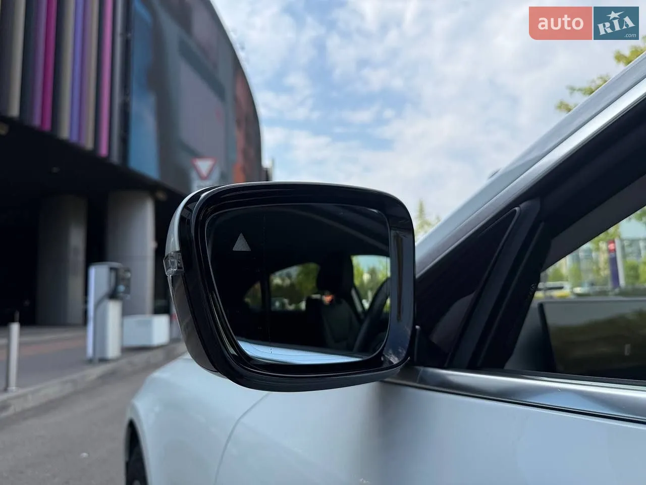 2022 BMW i4 - мініатюра 10