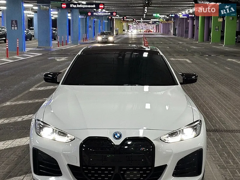 BMW i4