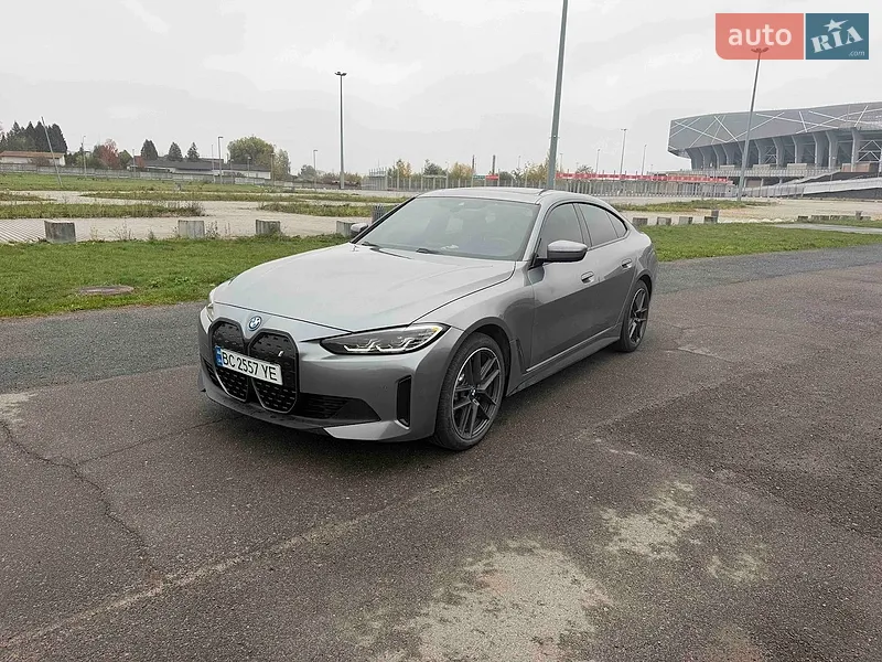 BMW i4