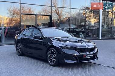 Седан BMW i5 2023 в Одесі