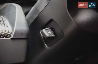 Седан BMW i5 2024 в 