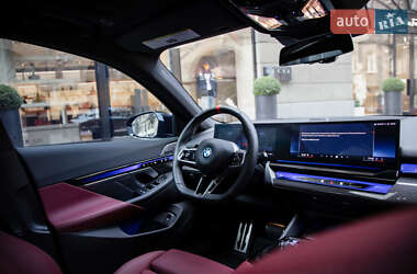 Седан BMW i5 2024 в 