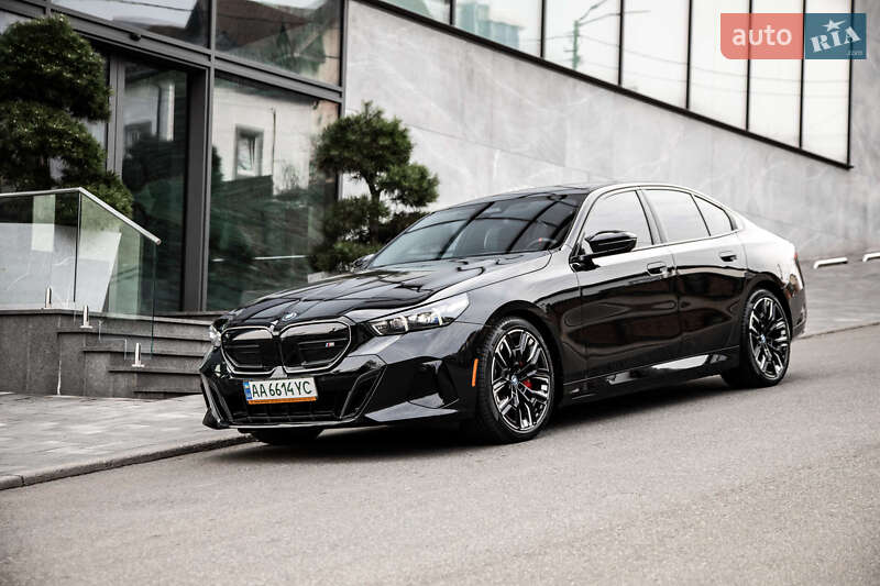 Седан BMW i5 2024 в Киеве