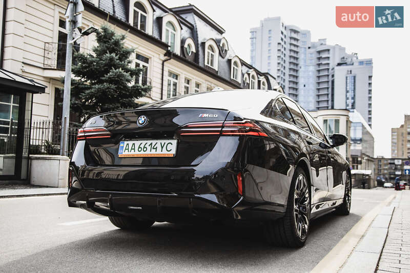 Седан BMW i5 2024 в Киеве