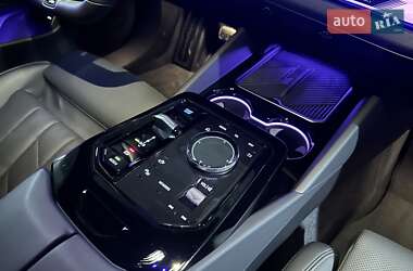 Седан BMW i5 2023 в 