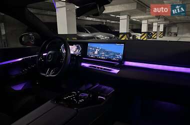 Седан BMW i5 2023 в 