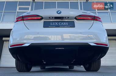 Седан BMW i5 2024 в 